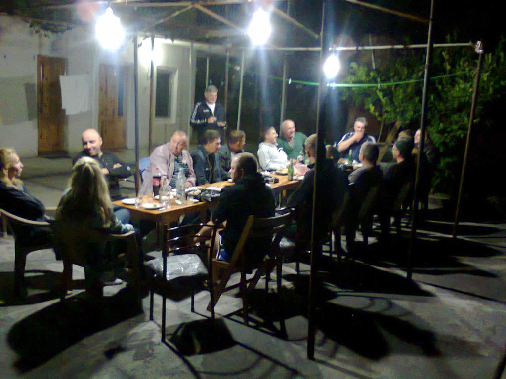 Giorgi'S Homestay คูทายสิ ภายนอก รูปภาพ