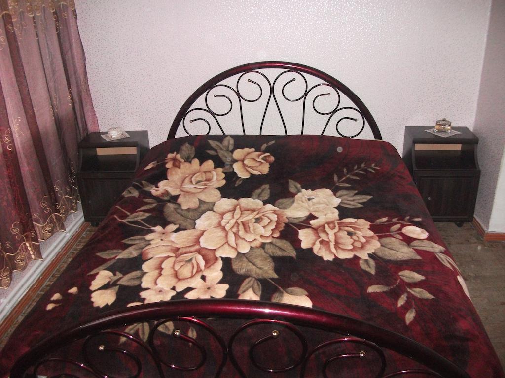 Giorgi'S Homestay คูทายสิ ภายนอก รูปภาพ