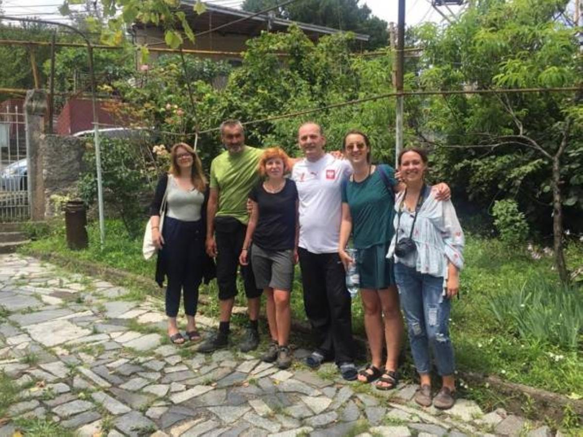 Giorgi'S Homestay คูทายสิ ภายนอก รูปภาพ