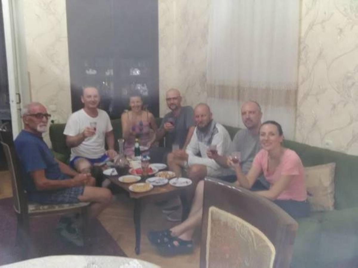 Giorgi'S Homestay คูทายสิ ภายนอก รูปภาพ