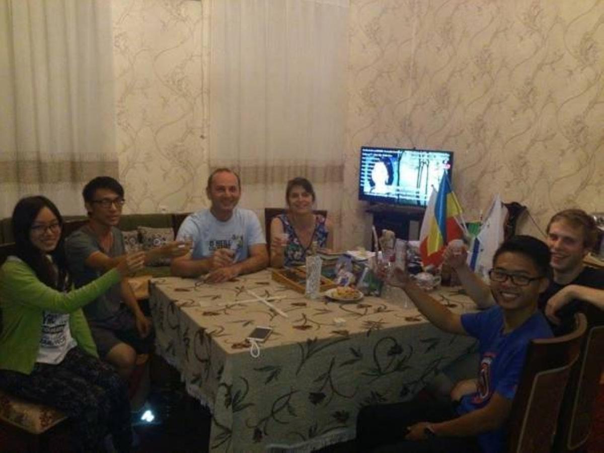 Giorgi'S Homestay คูทายสิ ภายนอก รูปภาพ