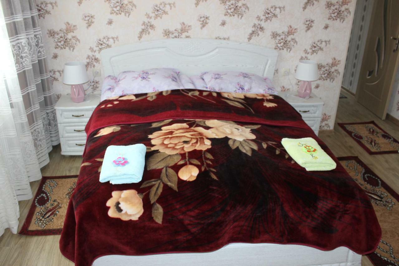 Giorgi'S Homestay คูทายสิ ภายนอก รูปภาพ